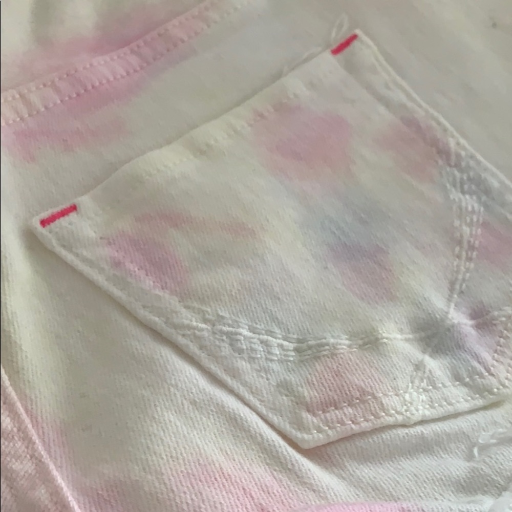 Shorts - Picture 4 of 5